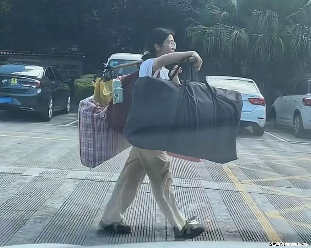 全网追的“扁担女孩”,找了一份暑假工,时薪12元 - 白银生活资讯 - 白银28生活网 by.28life.com